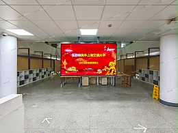 上海交通大学图书馆真100英寸吊装商用电视案例